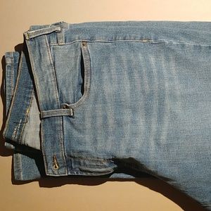 Women's jeans